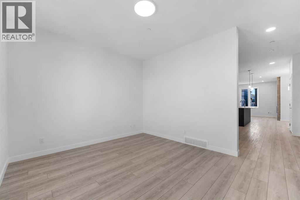 House for Sale in 477 Hotchkiss Drive SE|Calgary, Alberta T3S0N5 5