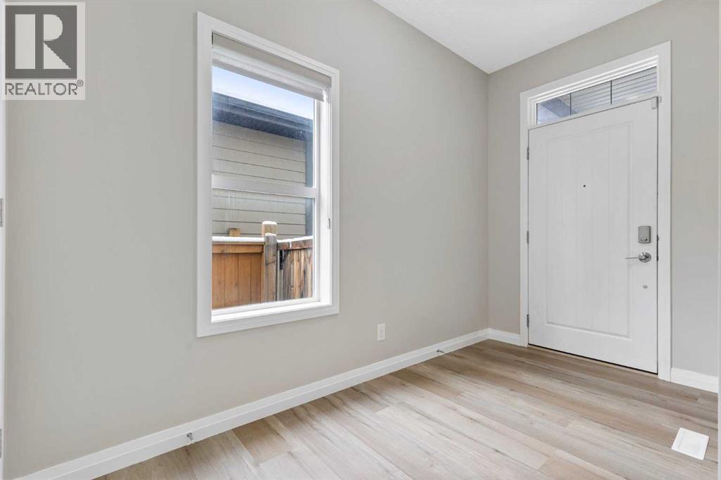 House for Sale in 26 Marquis Heights SE|Calgary, Alberta T3M1X6 3