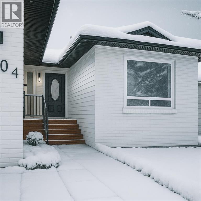 House for Sale in 204 Hawkhill Way NW|Calgary, Alberta T3G3J1 2