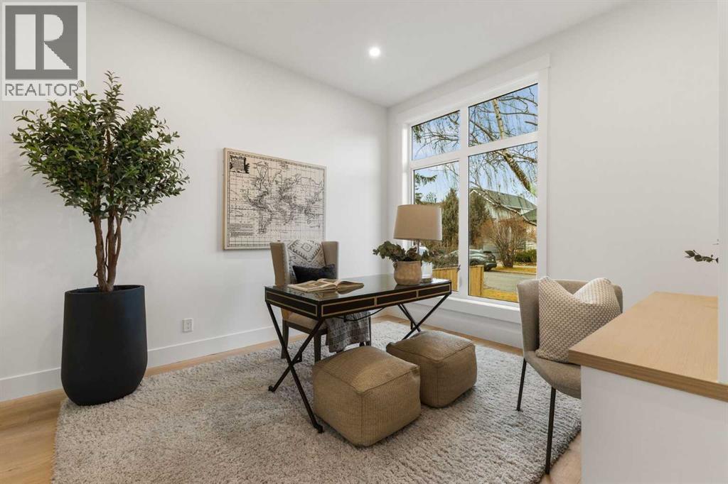 House for Sale in 725 18 Avenue NW|Calgary, Alberta T2M0V2 5