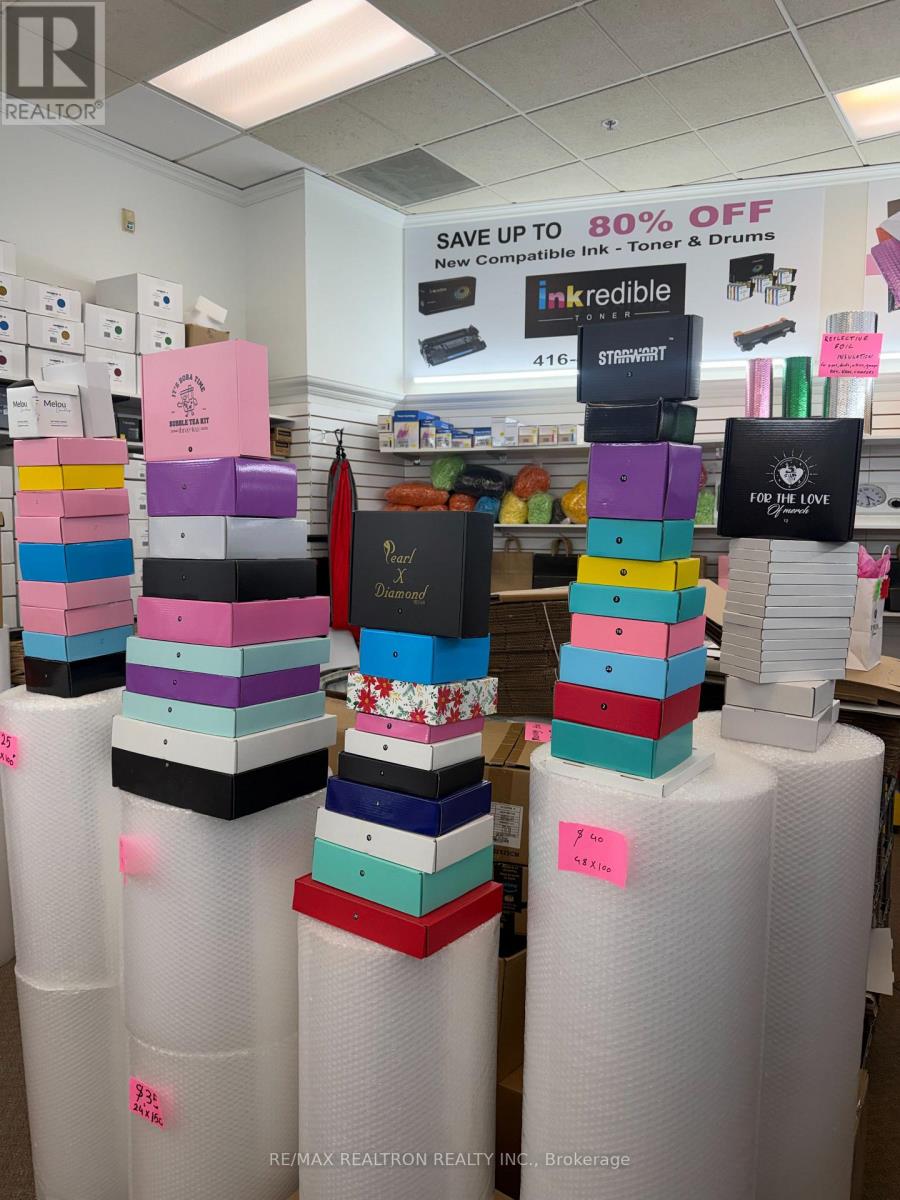 For sale: BOOT#:S15 - 2900 STEELES AVE E , FLEA MARKET AVENUE E, Markham  (German Mills), Ontario L3T4X1 - N12739924 | REALTOR.ca