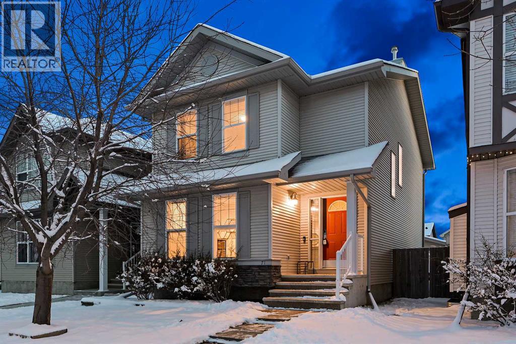 House for Sale in 71 Cranberry Place SE|Calgary, Alberta T3M0G9