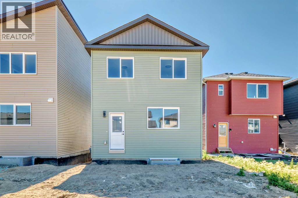 House for Sale in 112 Belvedere Park SE|Calgary, Alberta T2A8A1 3