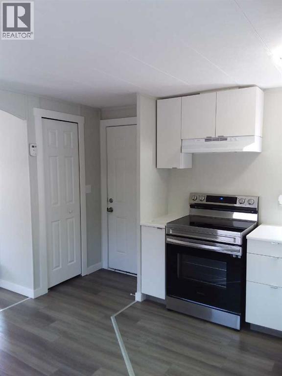 Mobile Home for Sale in 40, 6220 17 Avenue SE|Calgary, Alberta T2A0W6 4