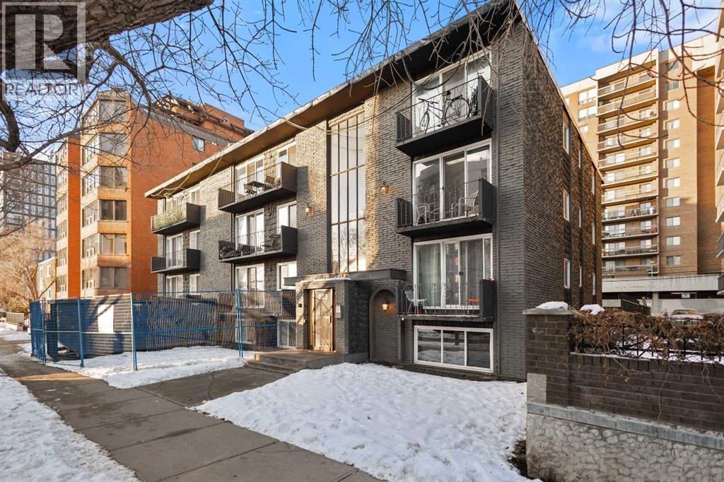 Apartment for Sale in 105, 620 15 Avenue SW|Calgary, Alberta T2R0R5 2