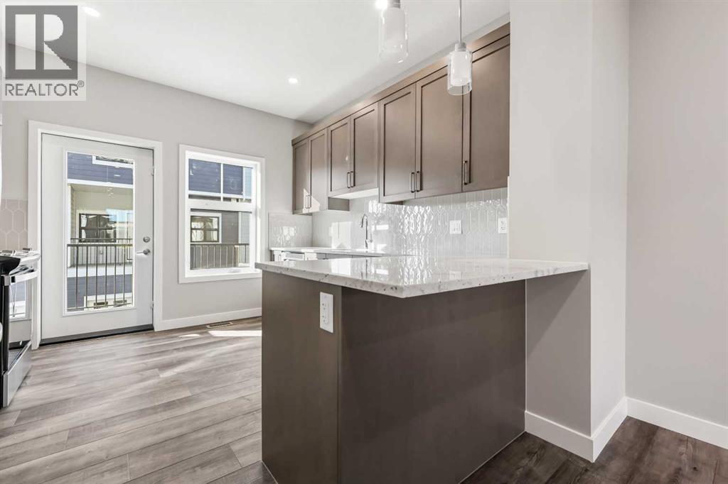 Row / Townhouse for Sale in 153 Mahogany Gardens SE|Calgary, Alberta T3M3Y2 3