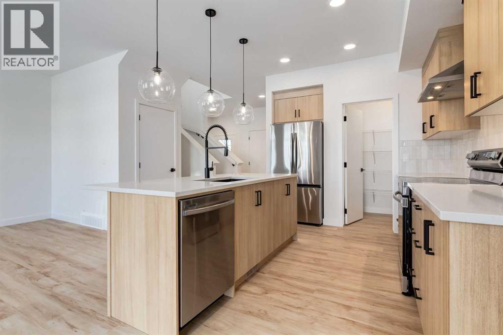 House for Sale in 357 Heartwood Park SE|Calgary, Alberta T3S0S4 5