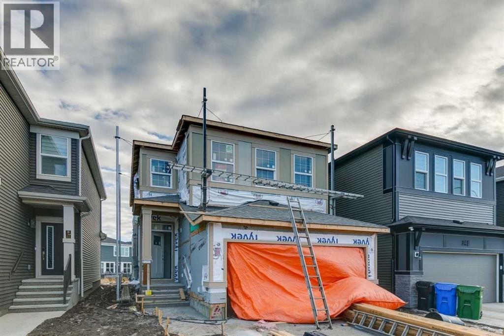 House for Sale in 142 Belmont Passage SW|Calgary, Alberta T0L0X0 2