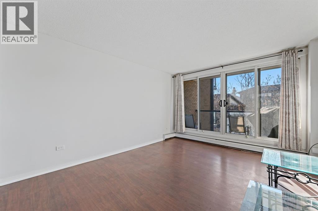 Apartment for Sale in 303, 1706 11 Avenue SW|Calgary, Alberta T3C0N4 5