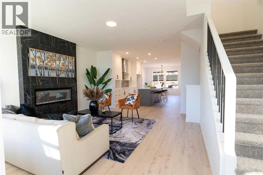 House for Sale in 143 Wolf Hollow Rise SE|Calgary, Alberta T2X4M8 3