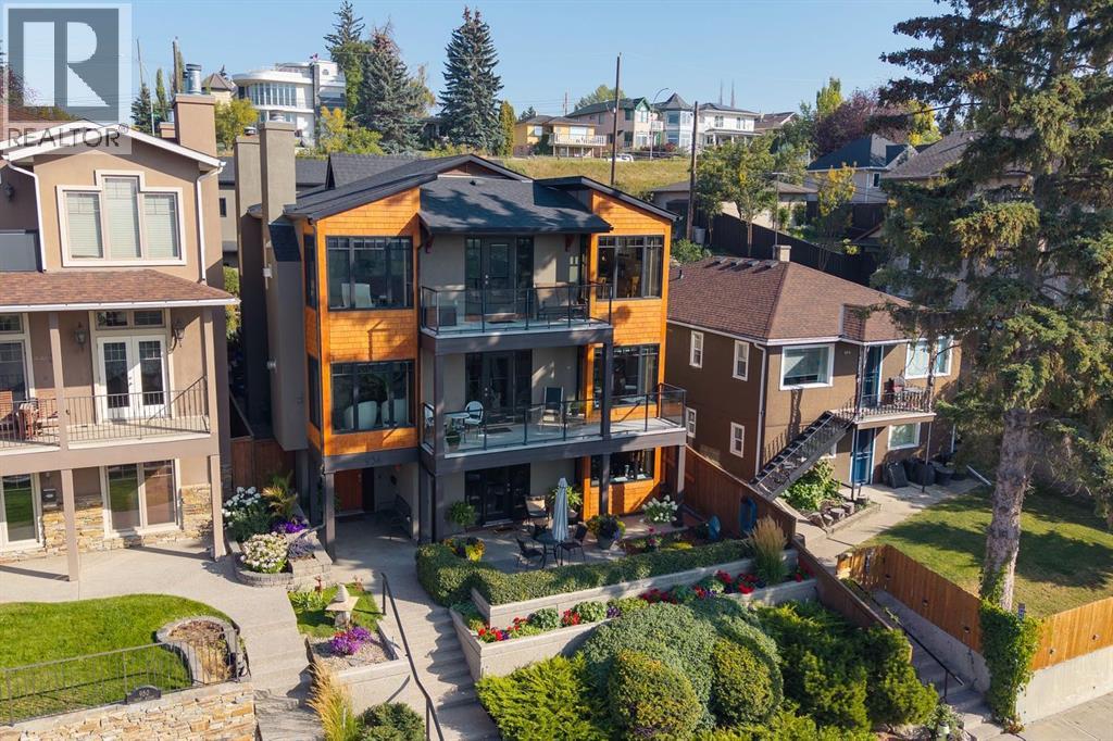 House for Sale in 954 Drury Avenue NE|Calgary, Alberta T2E0M2 3