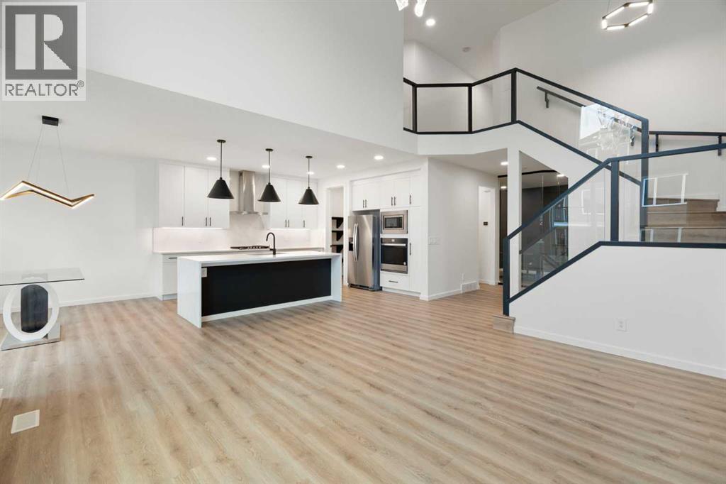 House for Sale in 296 Spring Creek Circle SW|Calgary, Alberta T3H6G4 3