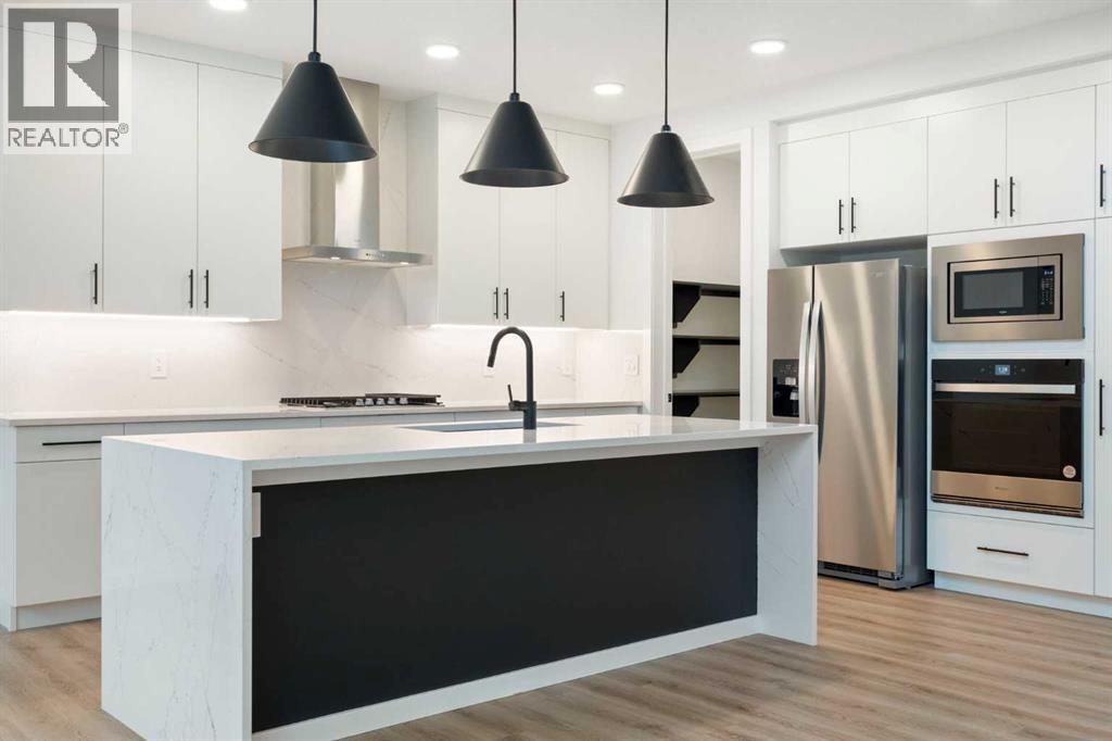 House for Sale in 296 Spring Creek Circle SW|Calgary, Alberta T3H6G4 5