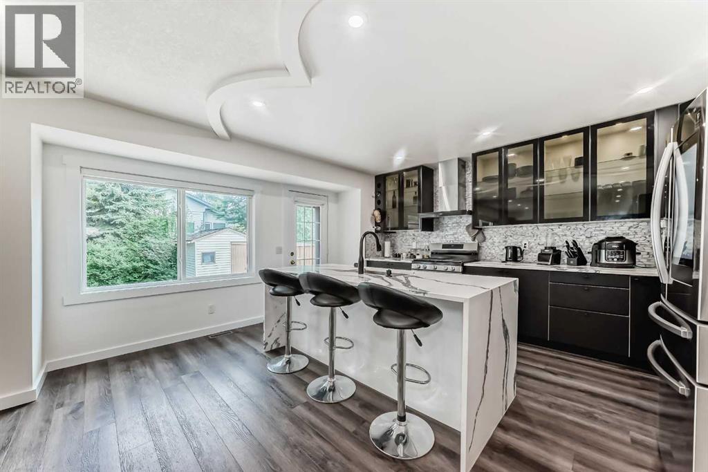 House for Sale in 51 Douglas Woods Hill SE|Calgary, Alberta T2Z2G5 5