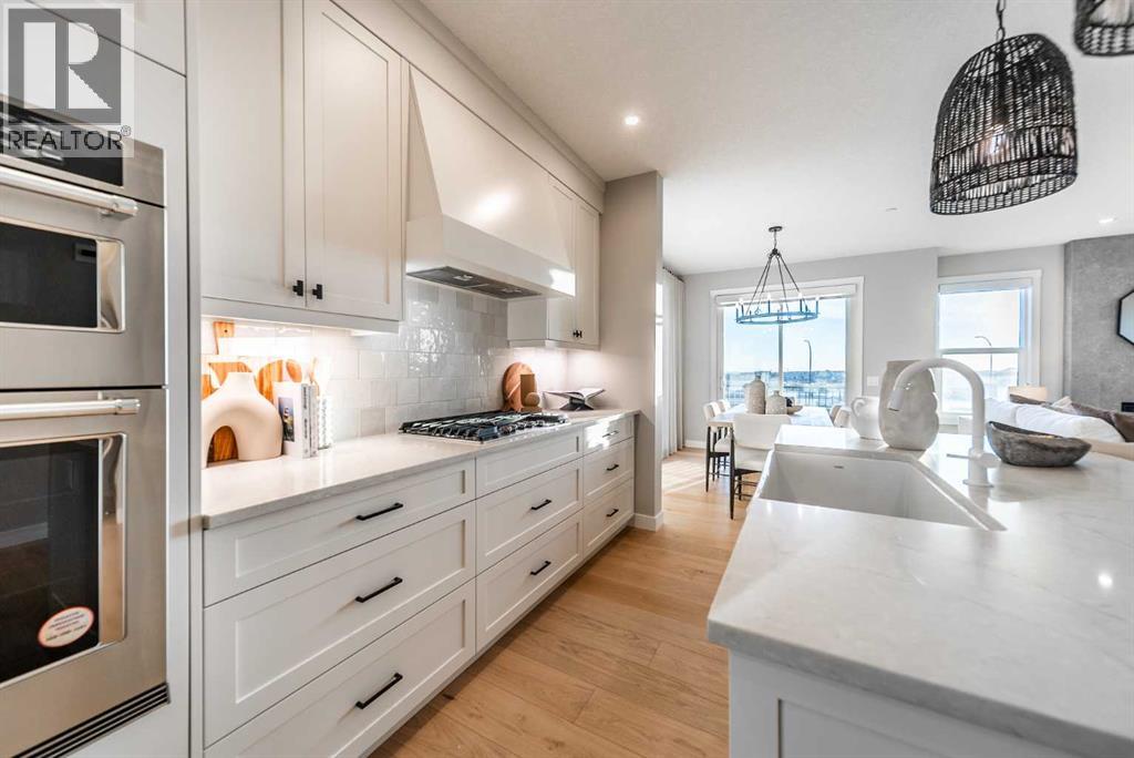 House for Sale in 207 Lucas Common NW|Calgary, Alberta T3P2B3 5