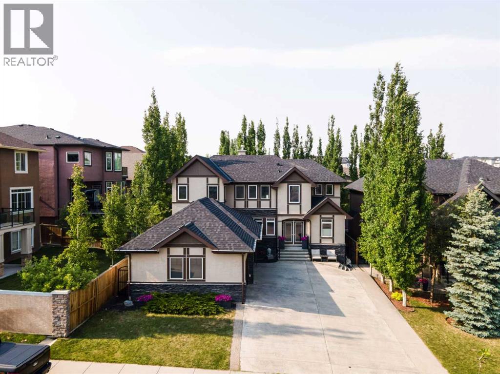 House for Sale in 172 Panatella Crescent NW|Calgary, Alberta T3K0M5 2