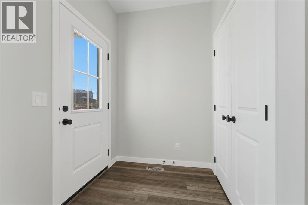 House for Sale in 460 Lewiston Landing NE|Calgary, Alberta T3P2H8 2