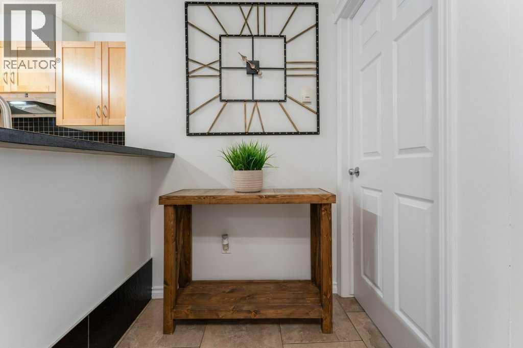 Apartment for Sale in 1109, 70 Panamount Drive NW|Calgary, Alberta T3K5Z1 2