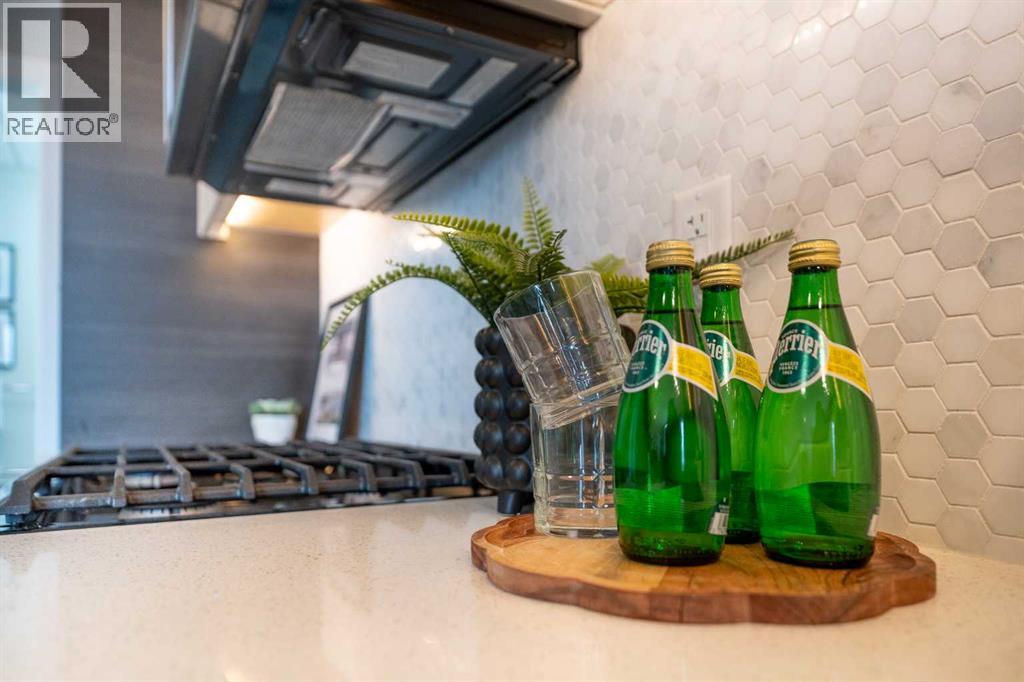 Apartment for Sale in 2310, 95 Burma Star Road SW|Calgary, Alberta T3E8A9 4