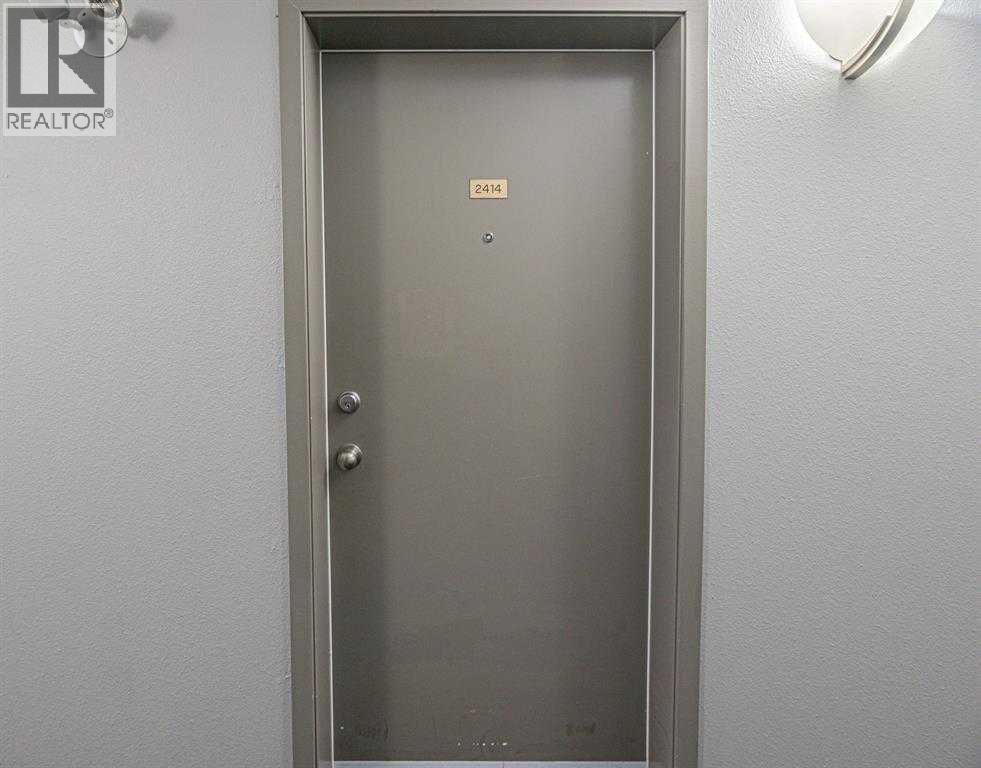 Apartment for Sale in 2414, 333 Taravista Drive NE|Calgary, Alberta T3J0H4 5