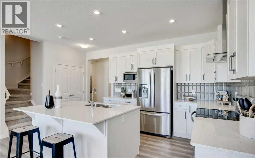 House for Sale in 89 Creekstone Grove SW|Calgary, Alberta T2X0T9 3