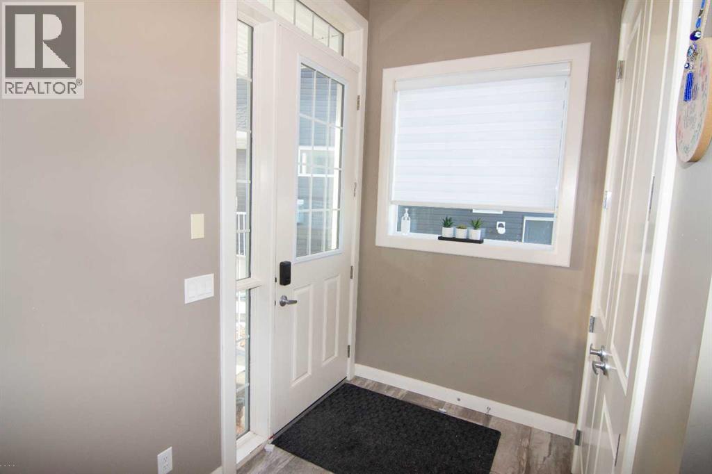 House for Sale in 134 Redstone Park NE|Calgary, Alberta T3N0P7 5