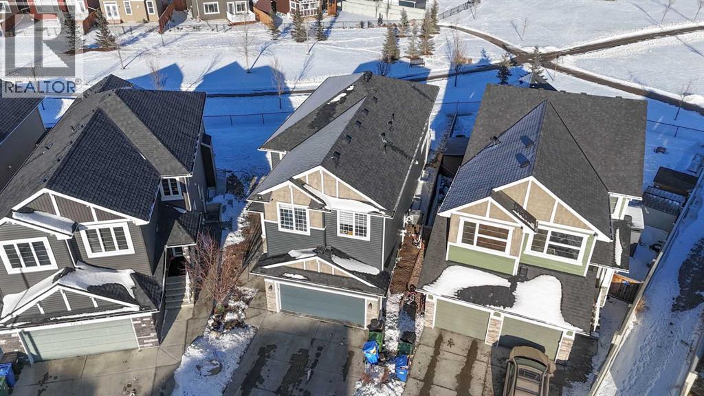 House for Sale in 134 Redstone Park NE|Calgary, Alberta T3N0P7 2