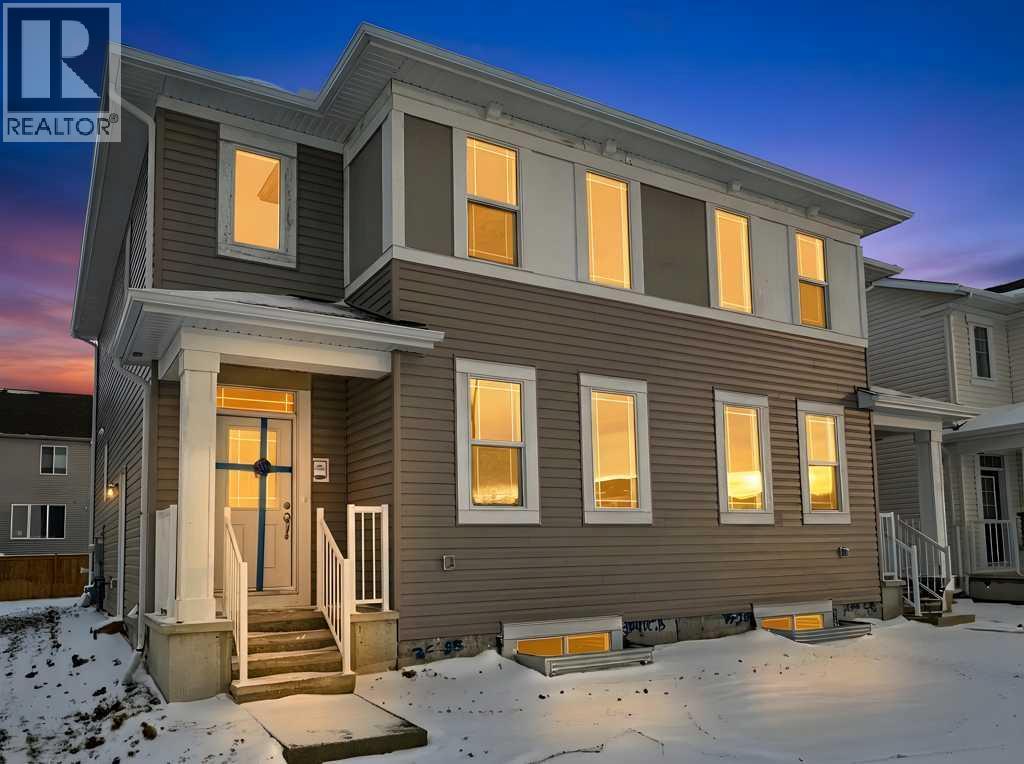 Duplex for Sale in 2040 Carrington Boulevard NW|Calgary, Alberta T3P2M8