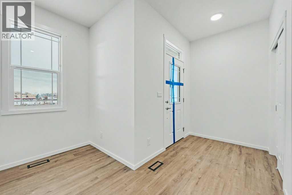 Duplex for Sale in 2040 Carrington Boulevard NW|Calgary, Alberta T3P2M8 4