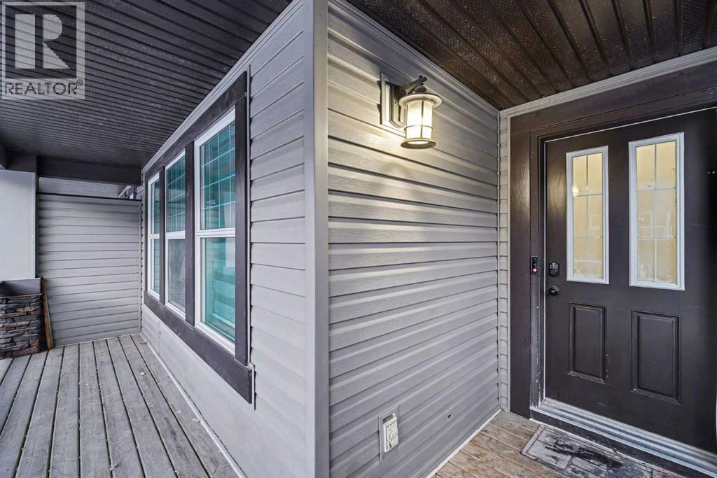 Duplex for Sale in 14 Skyview Point Link NE|Calgary, Alberta T3N0K8 3