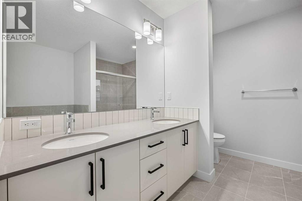 House for Sale in 56 Creekstone Grove SW|Calgary, Alberta T2X5W2 5