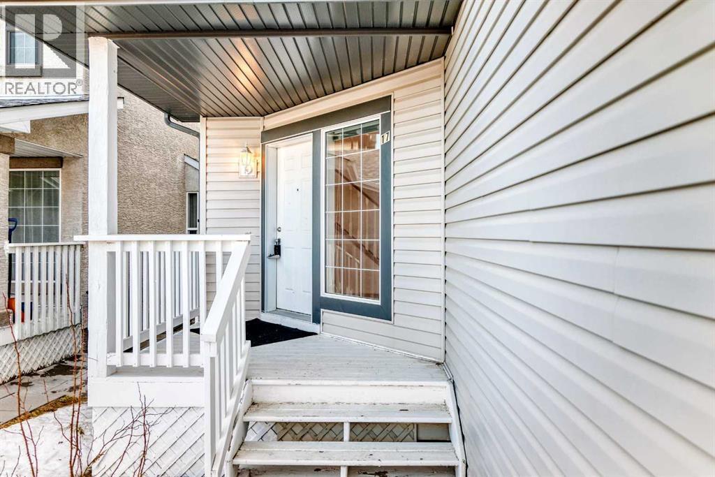 House for Sale in 17 Royal Birkdale Crescent NW|Calgary, Alberta T3G5R4 3