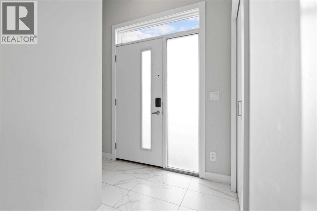 Row / Townhouse for Sale in 75 Sage Meadows Circle NW|Calgary, Alberta T3P1K3 4