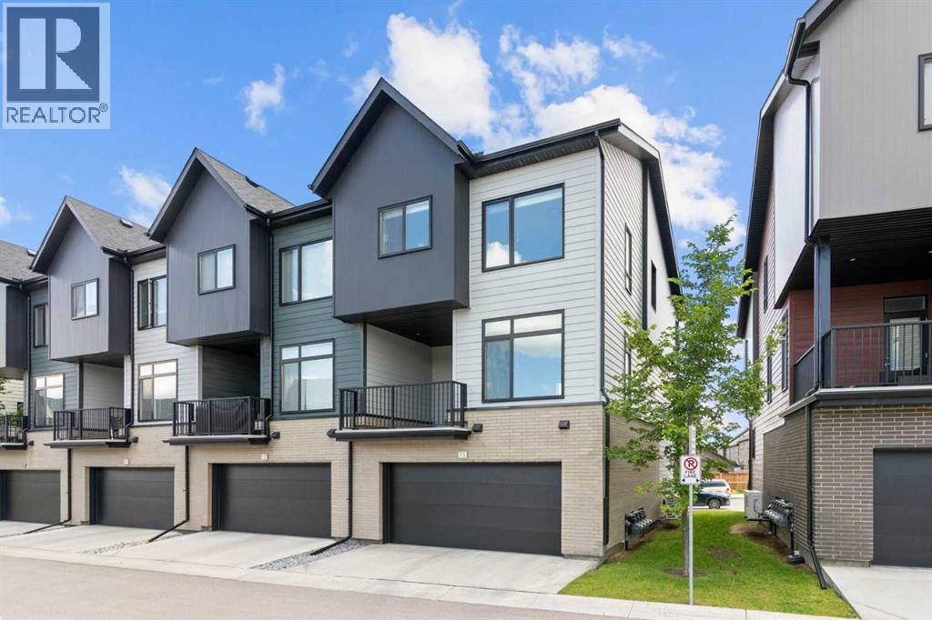 Row / Townhouse for Sale in 75 Sage Meadows Circle NW|Calgary, Alberta T3P1K3 3