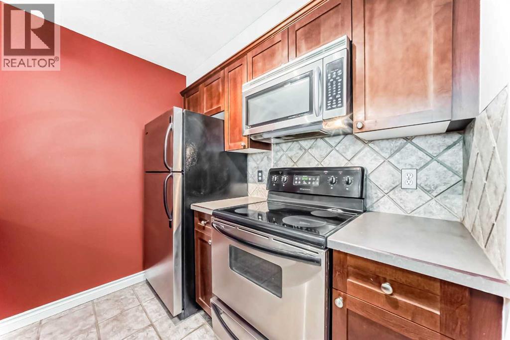 Apartment for Sale in 204, 420 3 Avenue NE|Calgary, Alberta T2E0H6 5