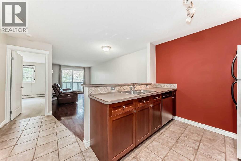 Apartment for Sale in 204, 420 3 Avenue NE|Calgary, Alberta T2E0H6 3