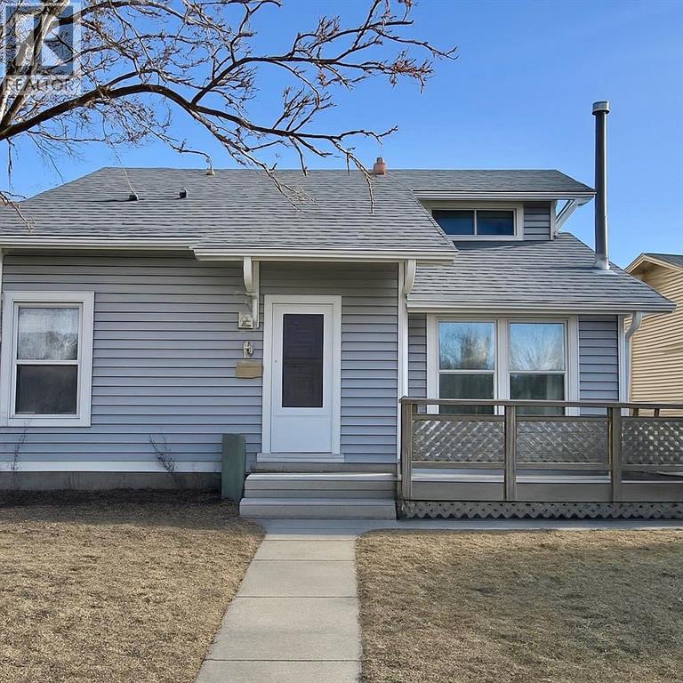 House for Sale in 220 Whitewood Place NE|Calgary, Alberta T1Y3N4