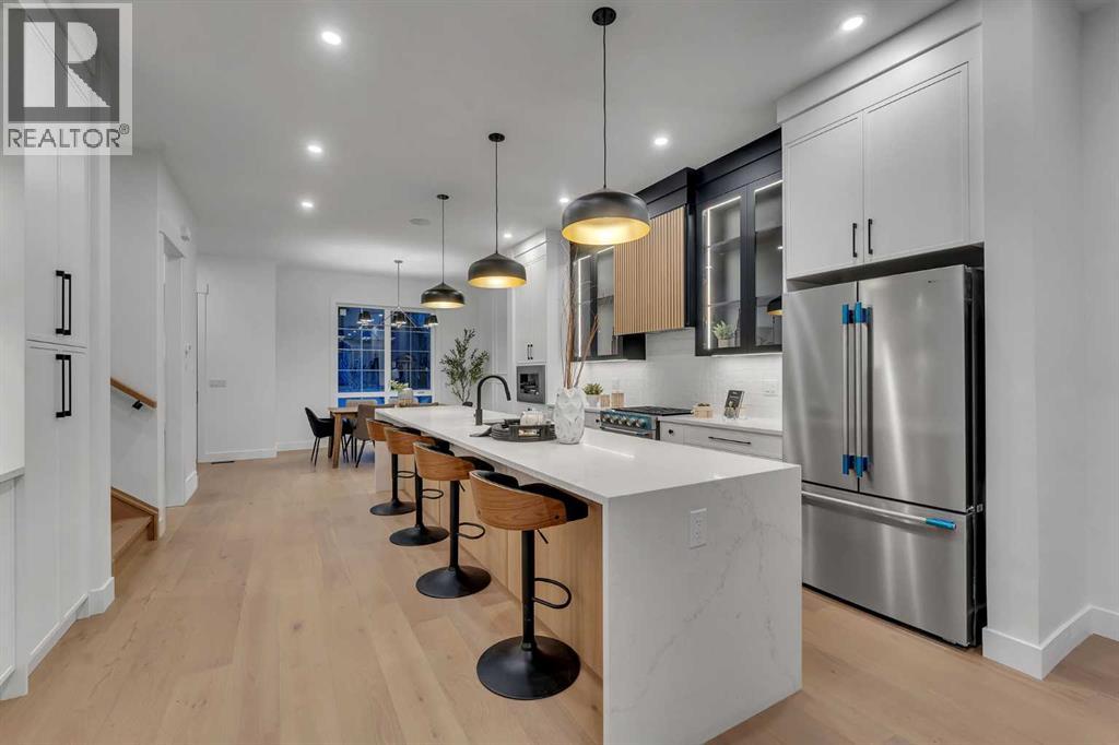 Duplex for Sale in 223 29 Avenue NW|Calgary, Alberta T2M2M2 5