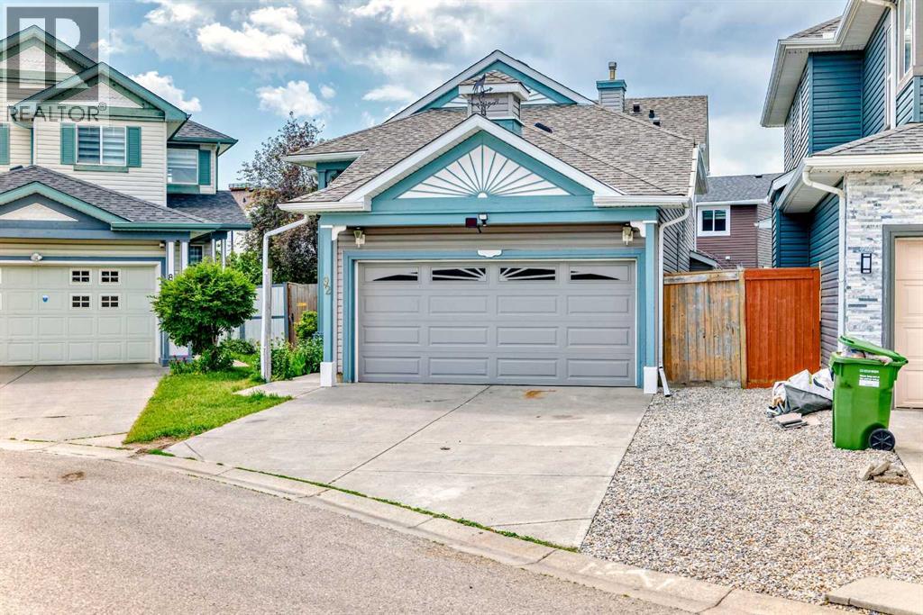 House for Sale in 92 Martha's Haven Gardens NE|Calgary, Alberta T3J3W1 2