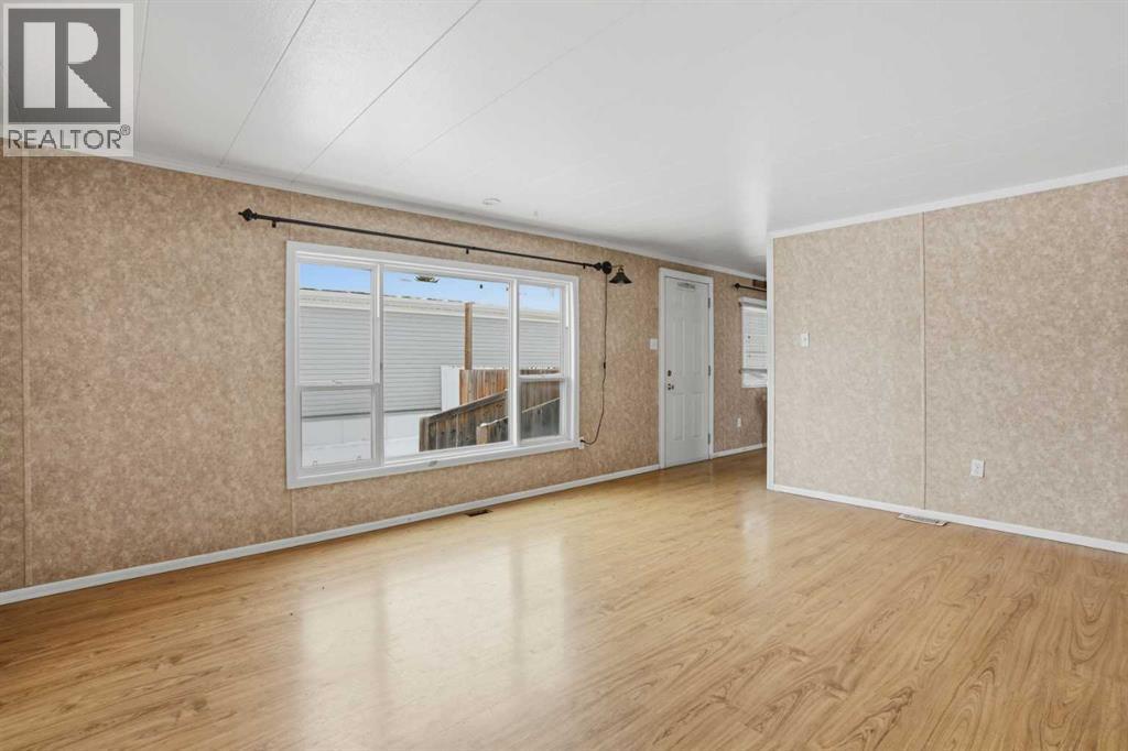 Mobile Home for Sale in 244, 6220 17 Avenue SE|Calgary, Alberta T2A0W6 5