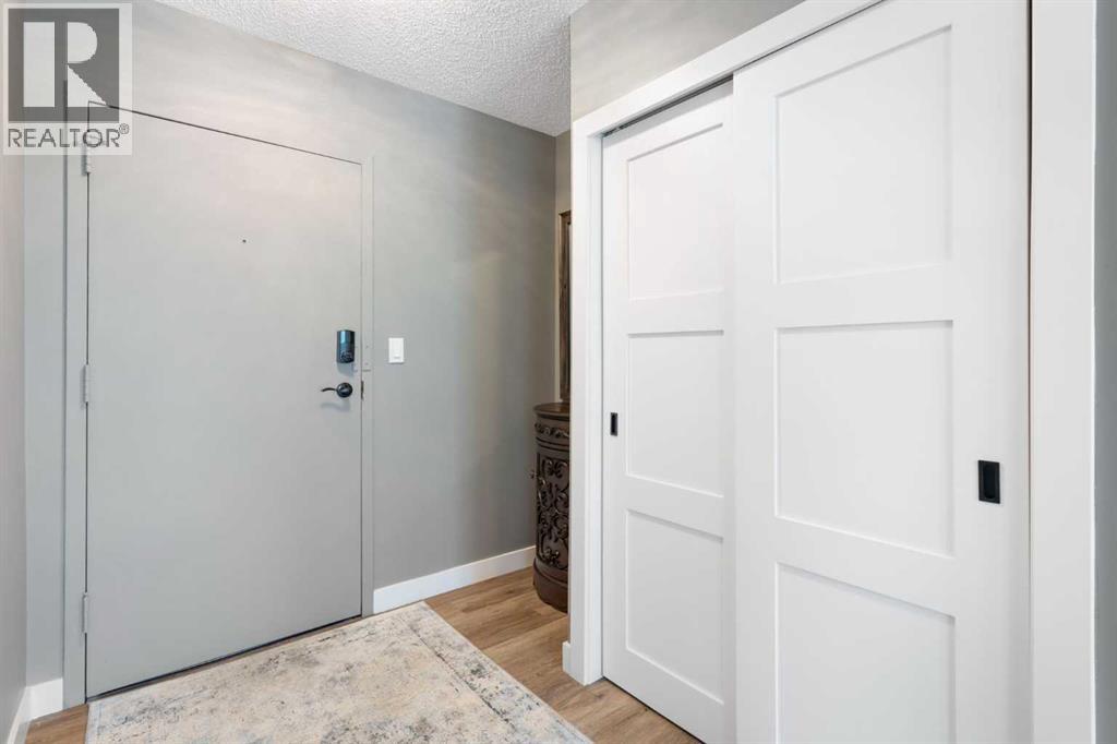 Apartment for Sale in 105, 220 26 Avenue SW|Calgary, Alberta T2R0P2 2