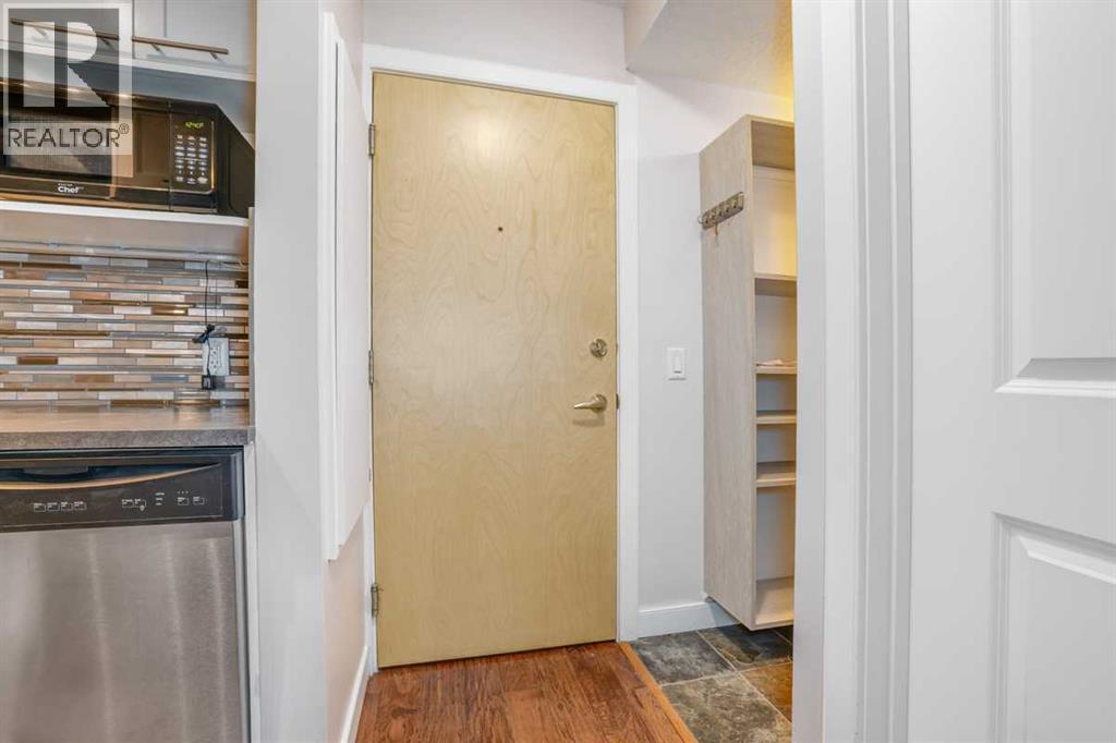 Apartment for Sale in 105, 123 24 Avenue SW|Calgary, Alberta T2S0J8 4