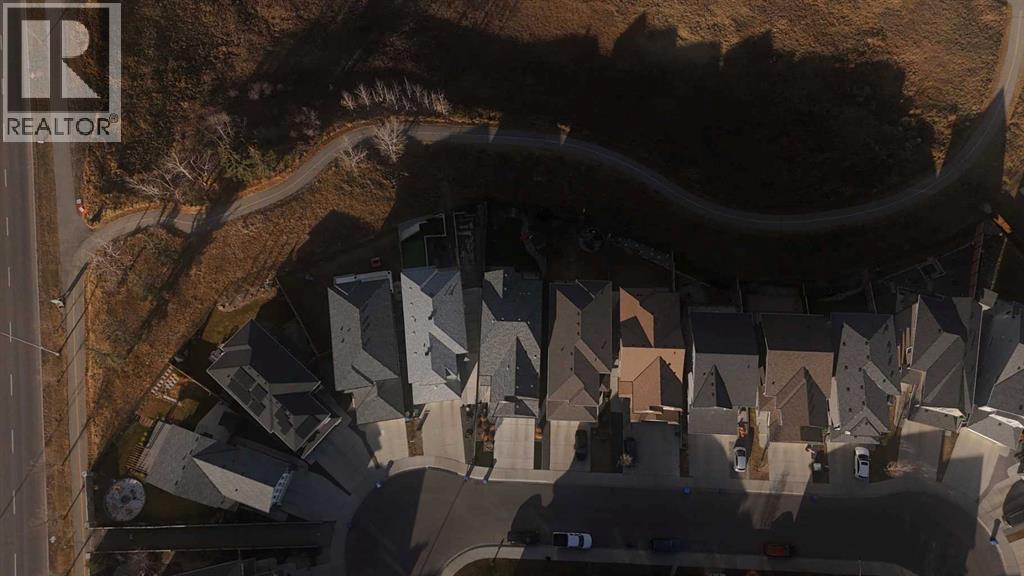 House for Sale in 125 Sage Bluff Close NW|Calgary, Alberta T3R1J1 2