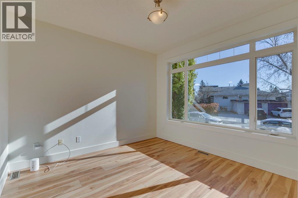 Duplex for Sale in 2340 24 Avenue NW|Calgary, Alberta T2M2A1 5