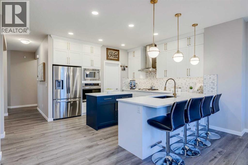 House for Sale in 106 Magnolia Terrace SE|Calgary, Alberta T3M3G7 2