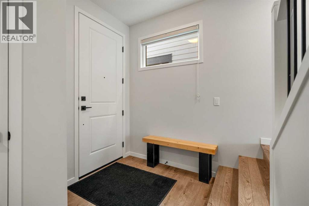 House for Sale in 40 West Grove Link SW|Calgary, Alberta T3H6E3 4