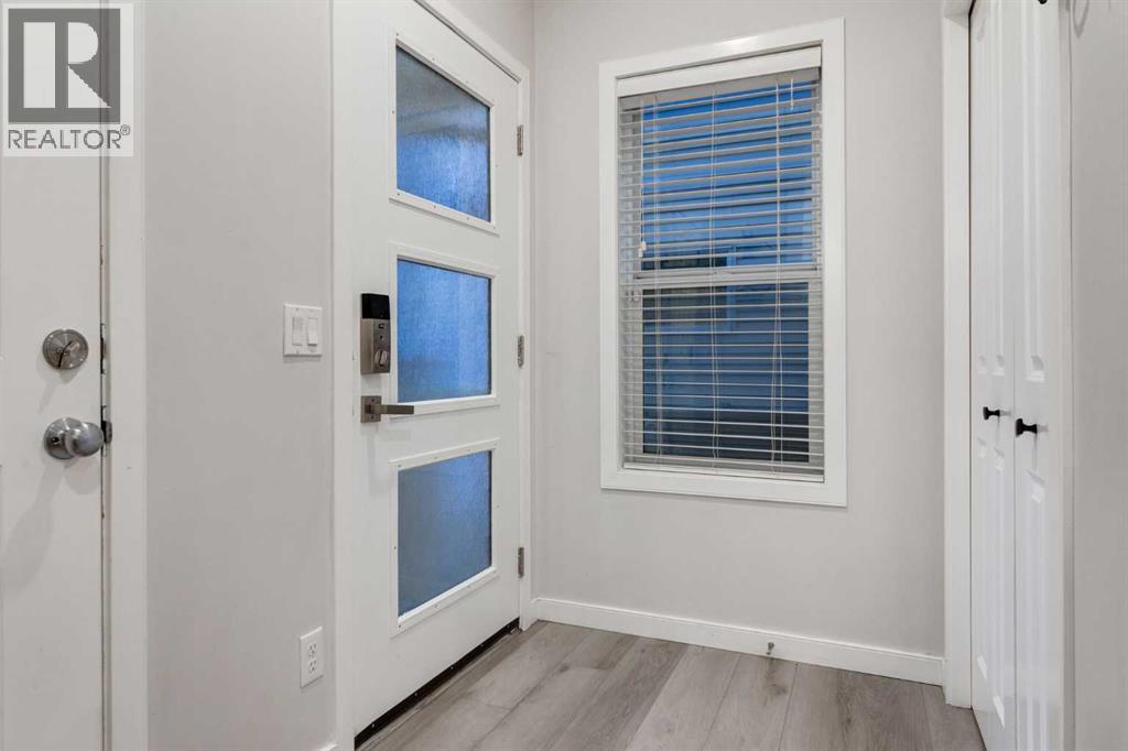 House for Sale in 110 SAGE BANK Grove NW|Calgary, Alberta T3R0J9 2