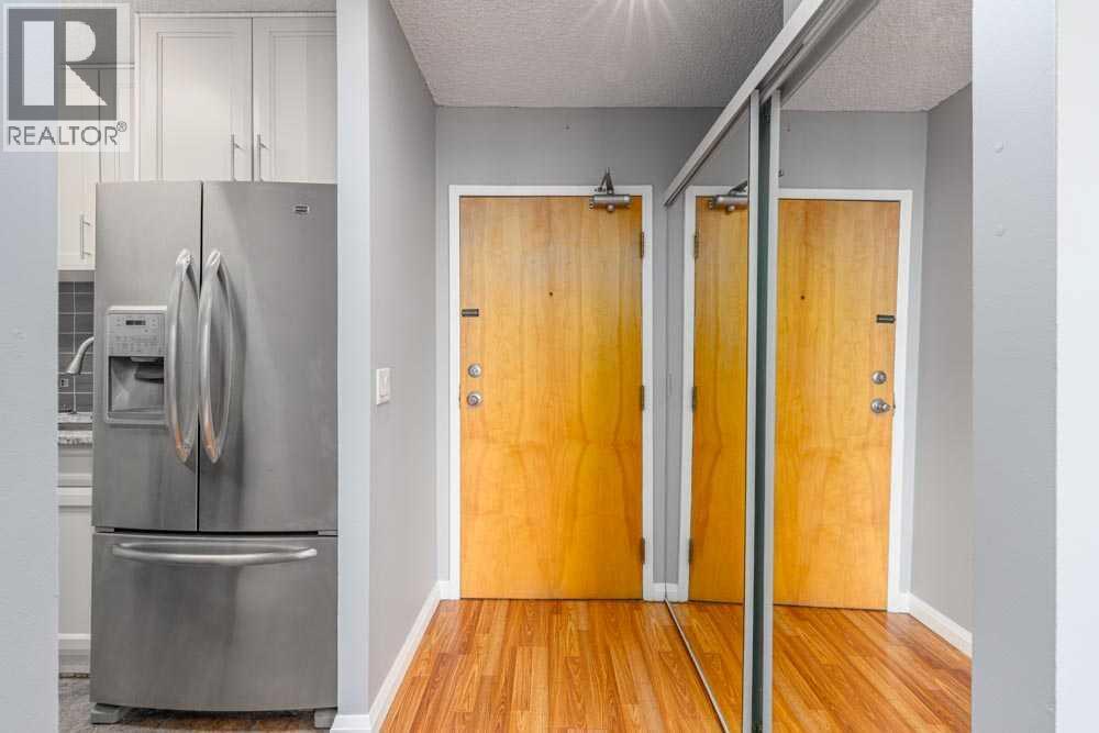 Apartment for Sale in 1709, 4944 Dalton Drive NW|Calgary, Alberta T3A2E6 5