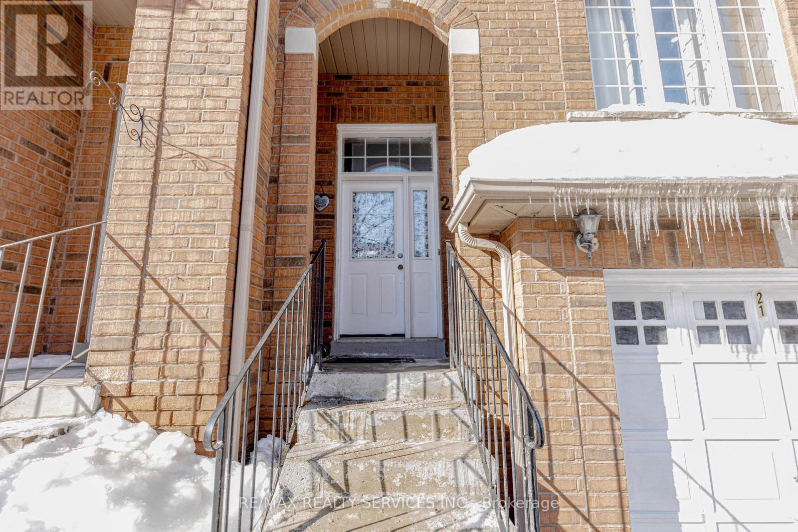 Row / Townhouse for Sale in 21 - 170 HAVELOCK DRIVE|Brampton (Fletcher's Creek South), Ontario L6W4T3 4