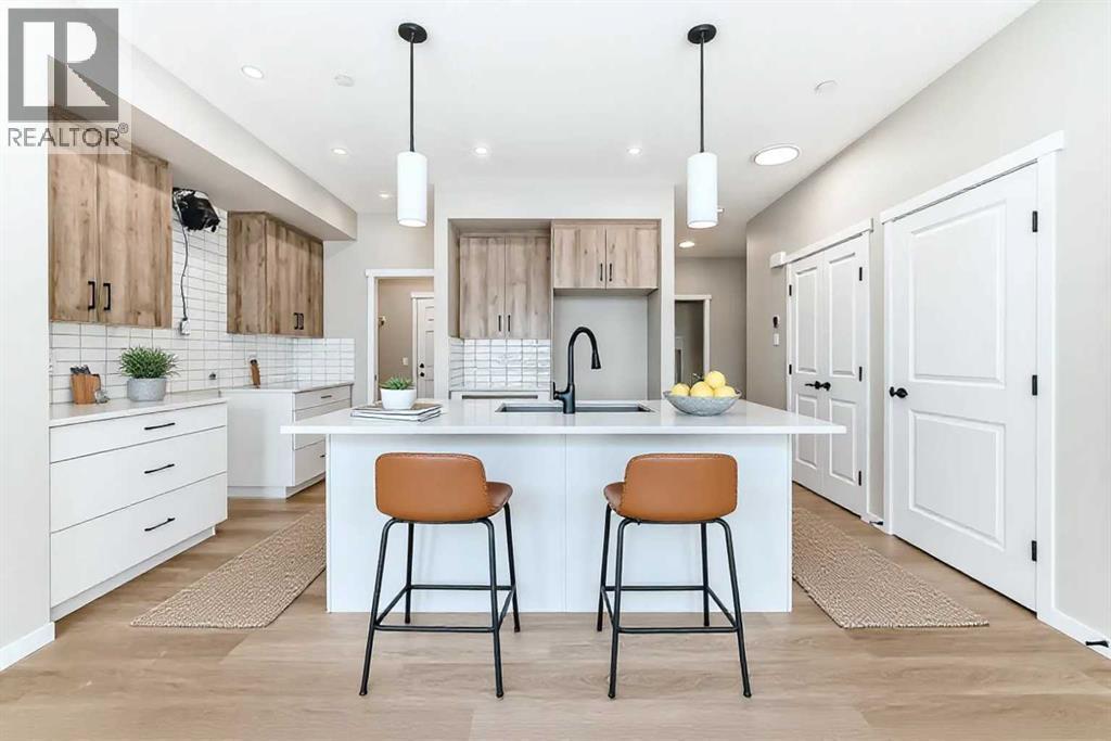 House for Sale in 62 Hotchkiss Row SE|Calgary, Alberta T3S0J5 2